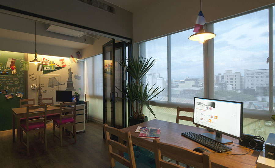 留學咨詢機構辦公室設計9