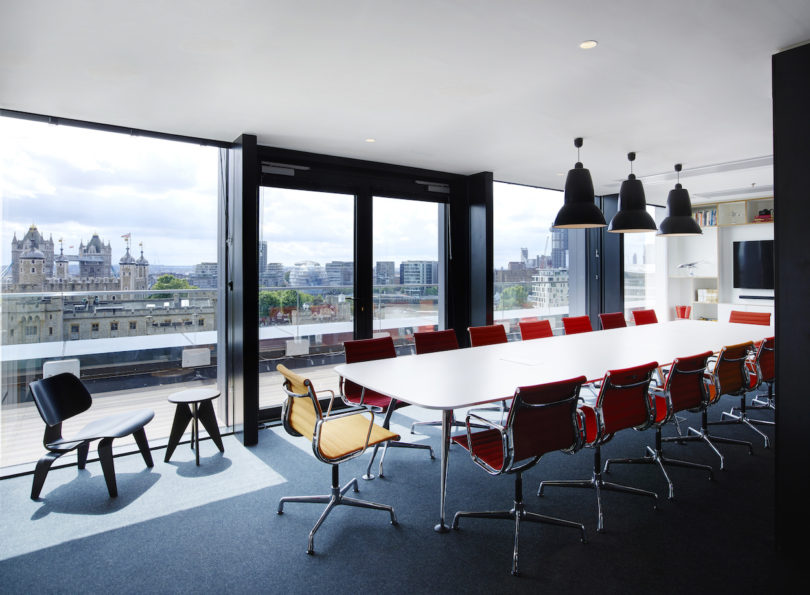 色彩鮮明的模塊化辦公室設計