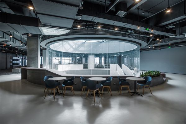 汽車生產(chǎn)基地辦公室設(shè)計的全新辦公生活方式